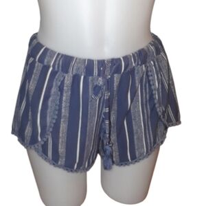 Size S Derek ❤ Heart boho Beach shorts